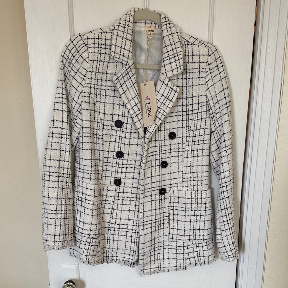 Women's White and Black Plaid Blazer